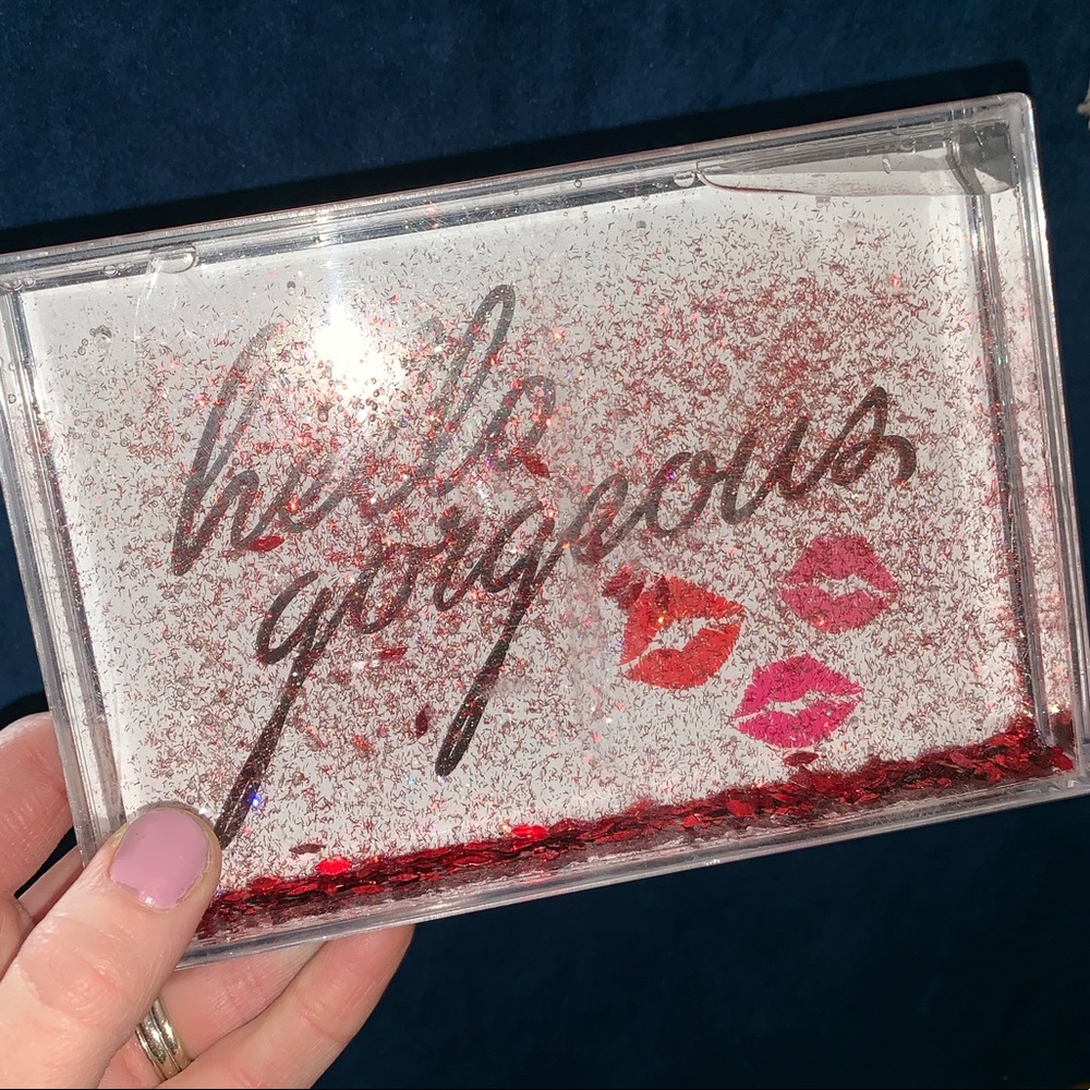 Snow globe picture frame. 💋